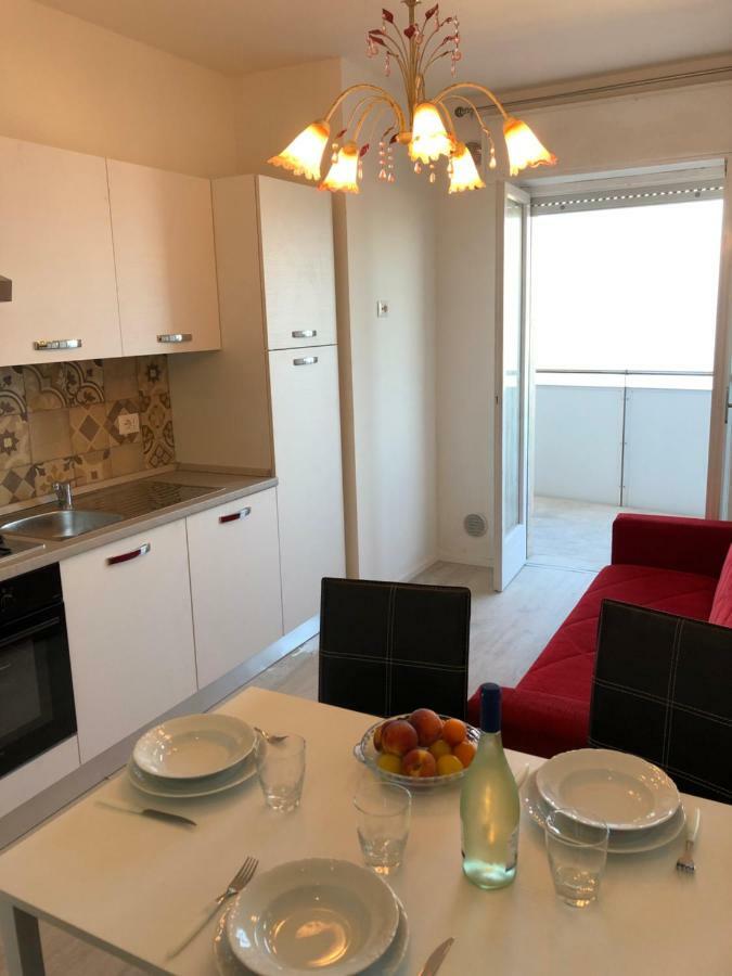 Ferienwohnung Fronte Mare Panoramico San Benedetto San Benedetto del Tronto Exterior foto